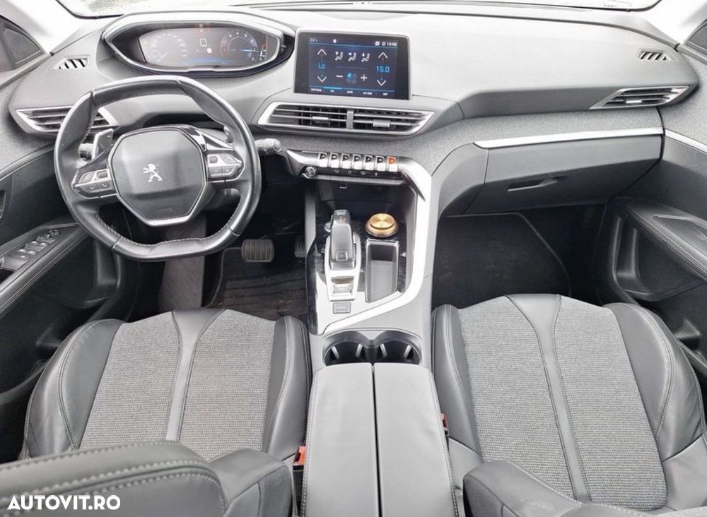 Peugeot 3008 - 8