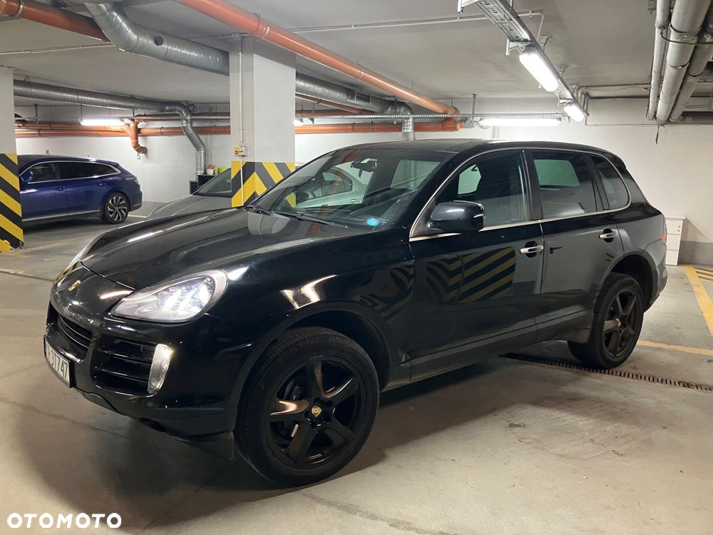 Porsche Cayenne - 1