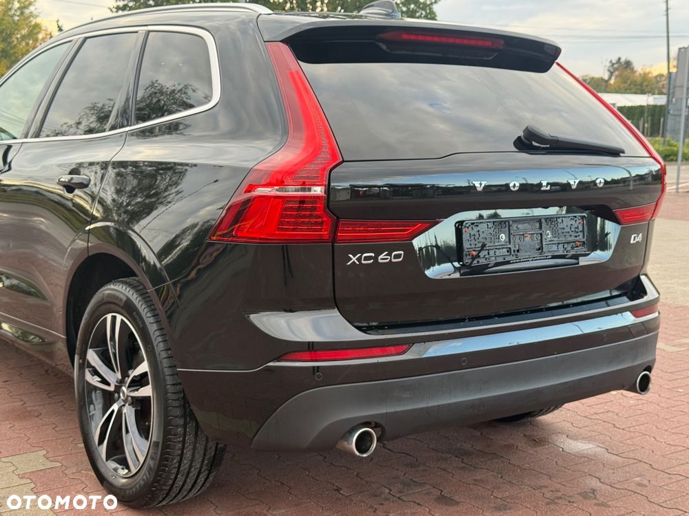 Volvo XC 60 D4 AWD Geartronic Momentum - 19