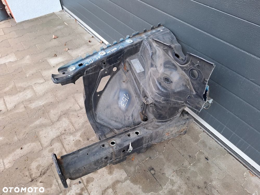 ĆWIARTKA PODŁUŻNICA PRAWY PRZÓD AUDI A4 B6 00-04r NR153 - 2