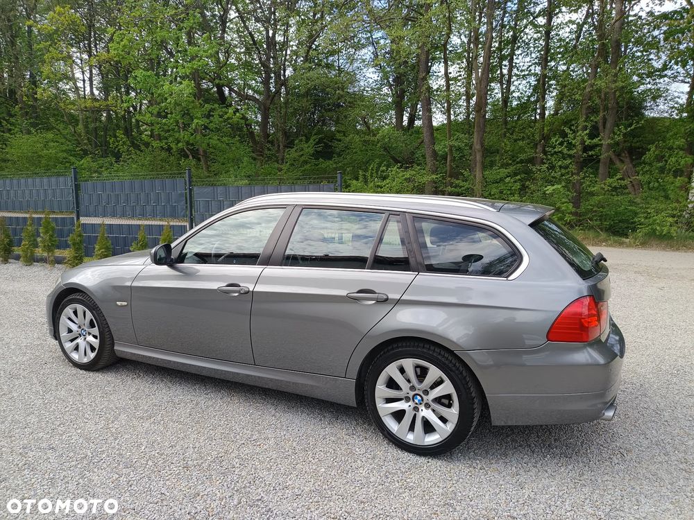 BMW Seria 3 318d DPF Edition Lifestyle - 19
