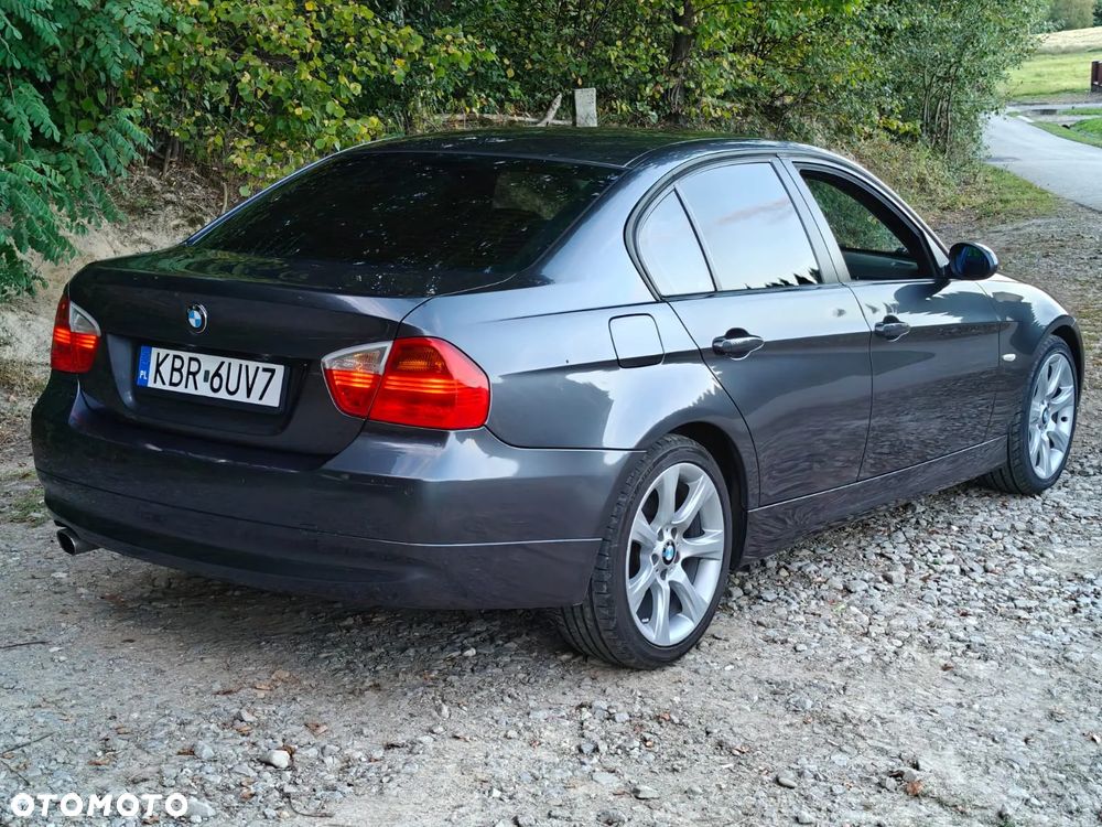 BMW Seria 3 318i - 6