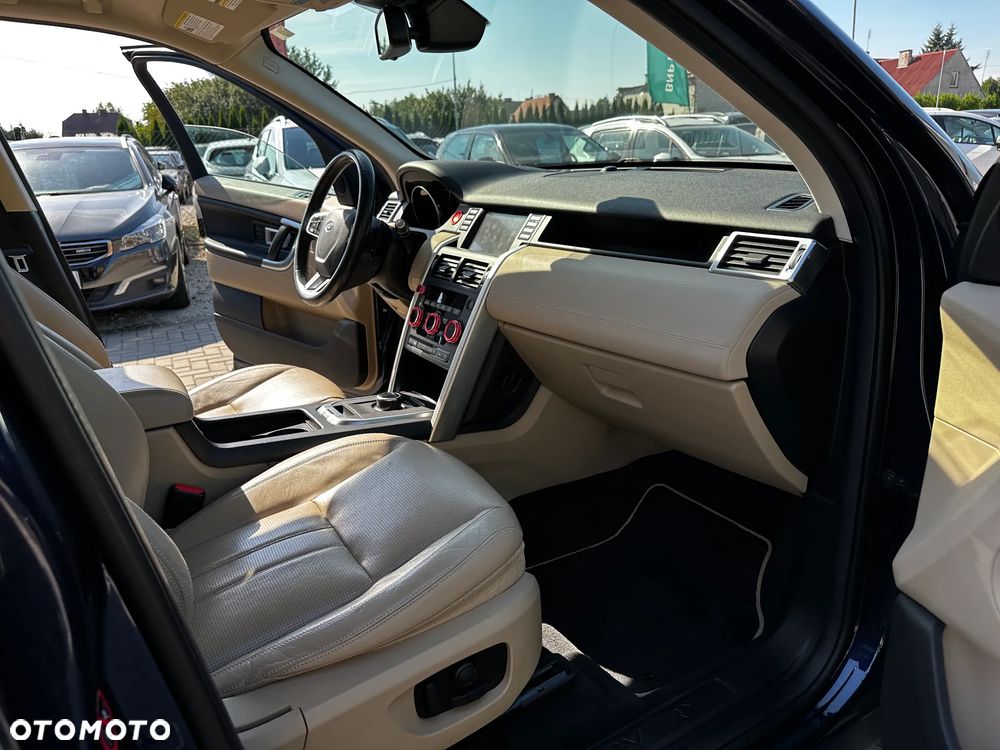 Land Rover Discovery Sport - 23