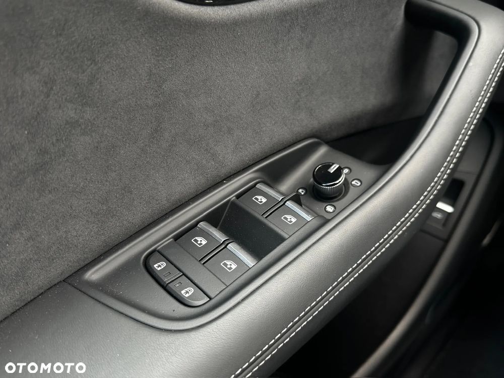 Audi Q8 TFSI e PHEV 360 kW Quattro Tiptronic - 14