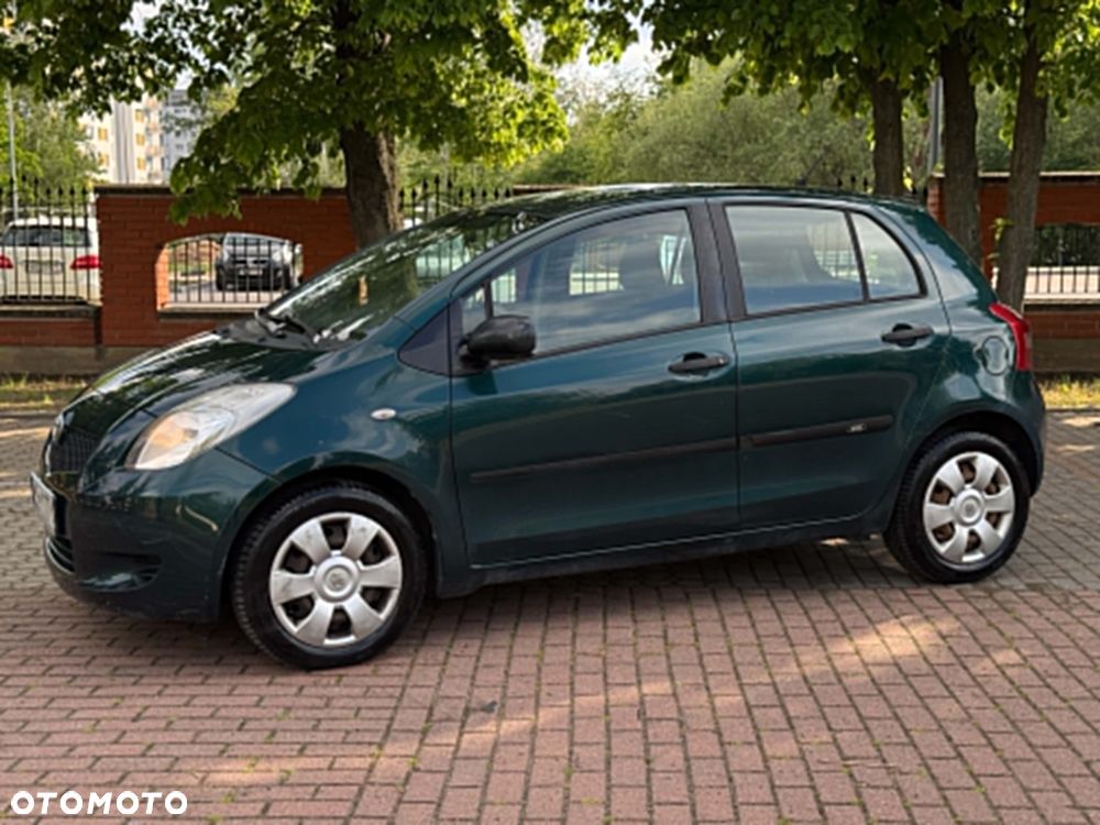Toyota Yaris 1.3 Luna - 2
