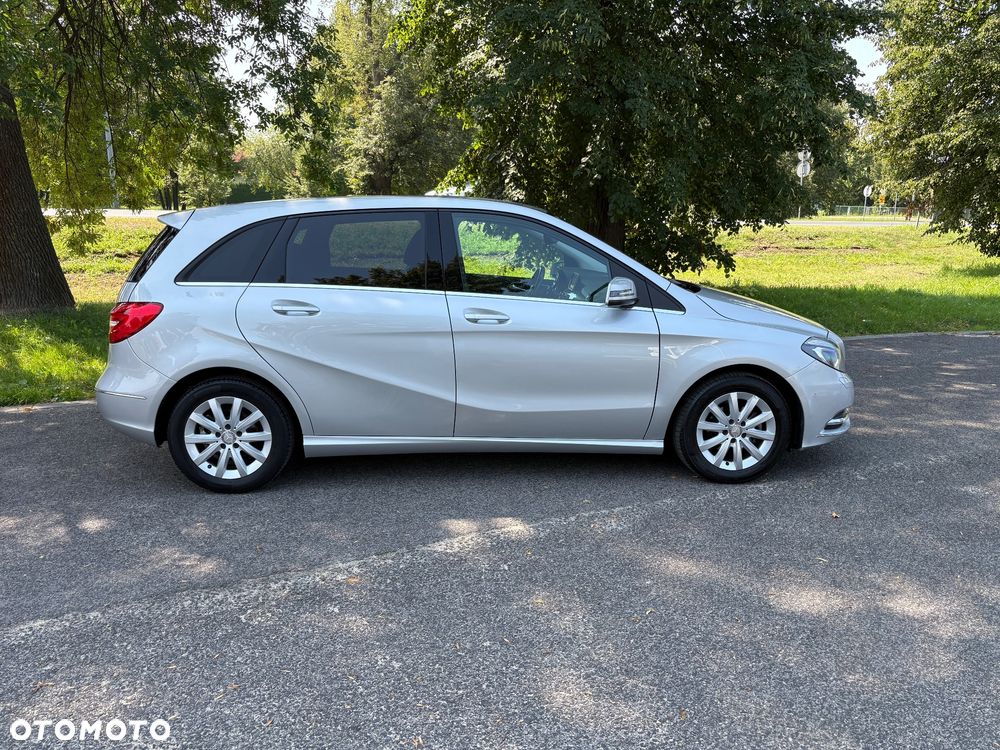 Mercedes-Benz Klasa B 180 d 7G-DCT Edition - 3