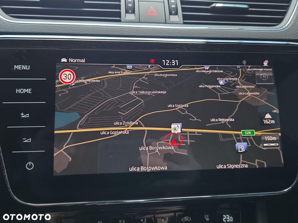 Skoda Superb 2.0 TDI L&K DSG7 - 27