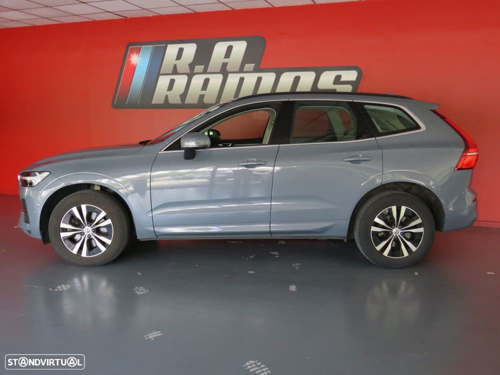 Volvo XC 60 2.0 B4 Momentum Plus - 9