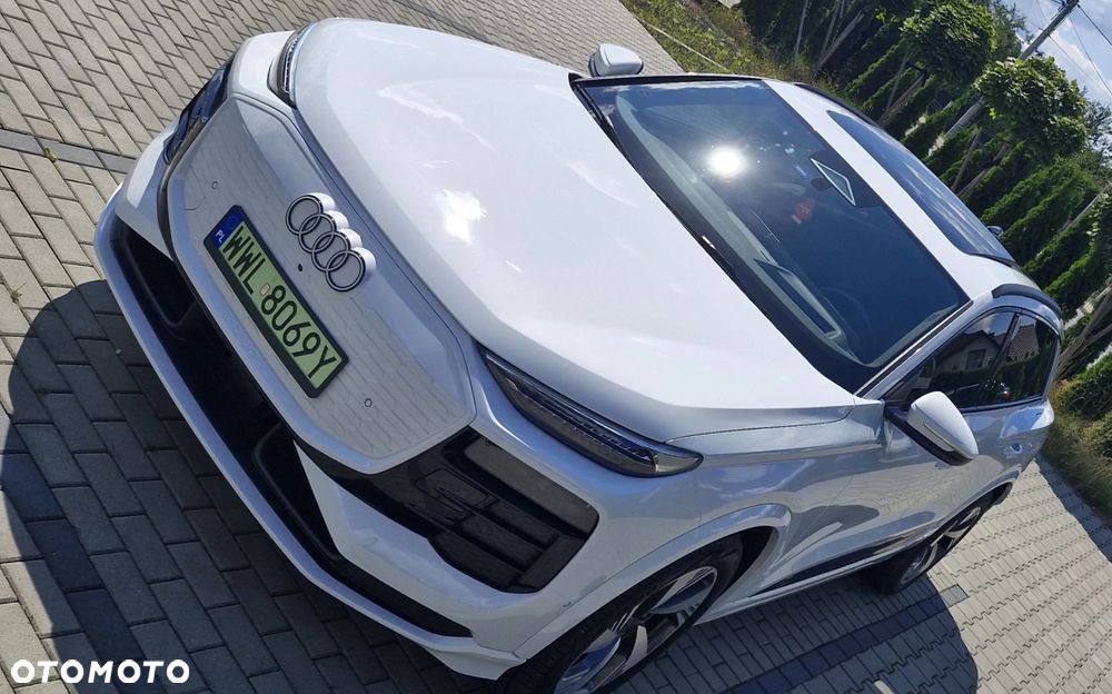 Audi Q6 e-tron quattro - 10