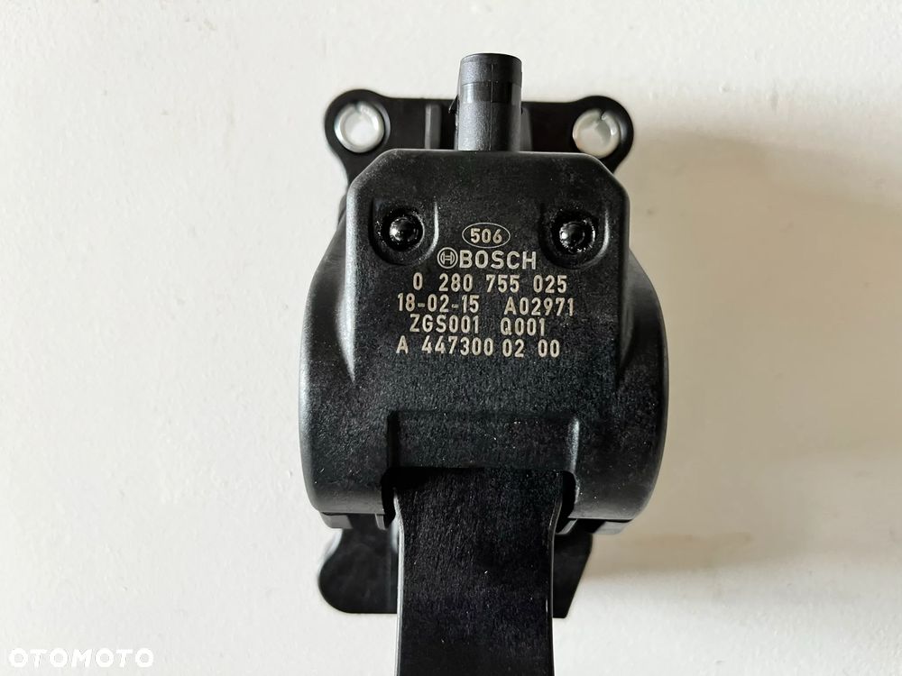 Pedał gazu, potencjometr Mercedes A4473000200  BOSCH 0280755025 - 3