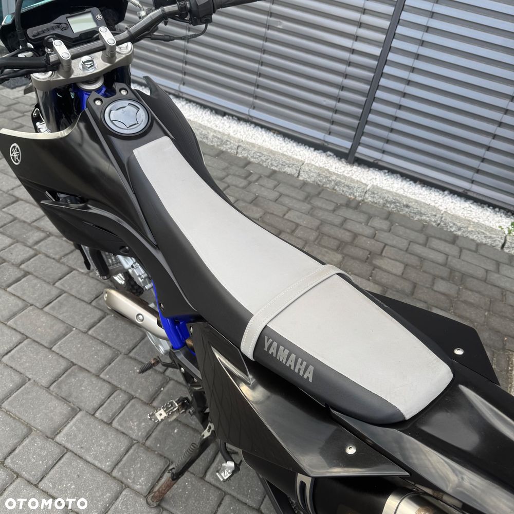Yamaha WR - 12