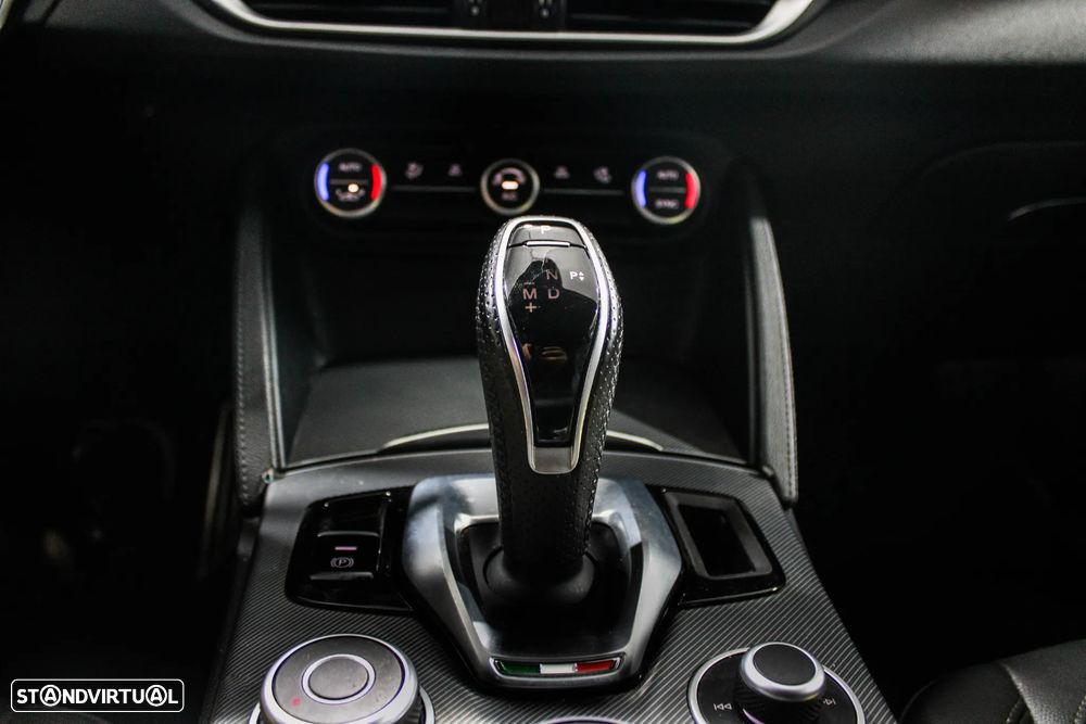 Alfa Romeo Stelvio 2.2 D Sprint AT8 - 4