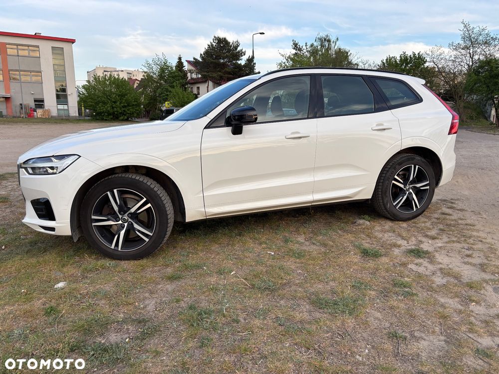 Volvo XC 60 B4 D AWD R-Design - 2