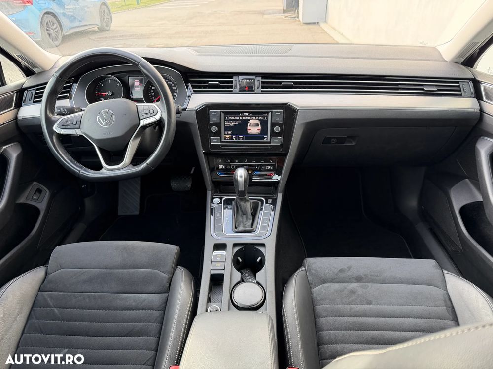 Volkswagen Passat 2.0 TDI DSG Highline - 25