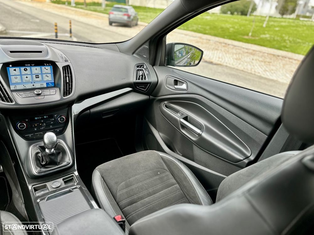 Ford Kuga 1.5 TDCi ST-Line Limited Edition - 58