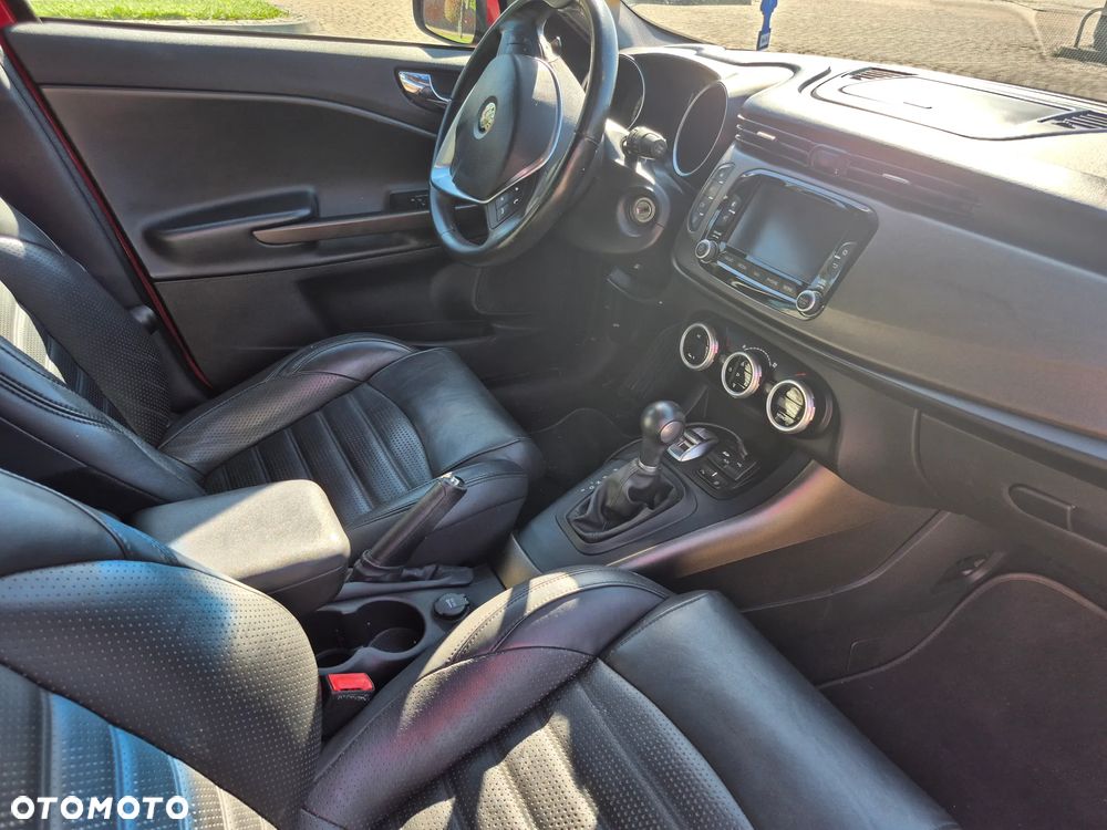 Alfa Romeo Giulietta 1.4 TB MultiAir Exclusive TCT - 13