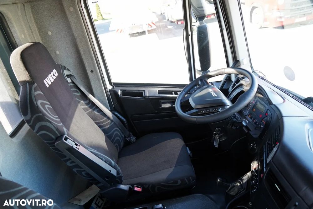 Iveco TRAKKER 410 / LIVRARE - 6,5 M + PALFINGER PK 19.001 SLD / PODEA RESISTENTĂ / 3 LOCURI / TELECOMANDĂ/ - 29