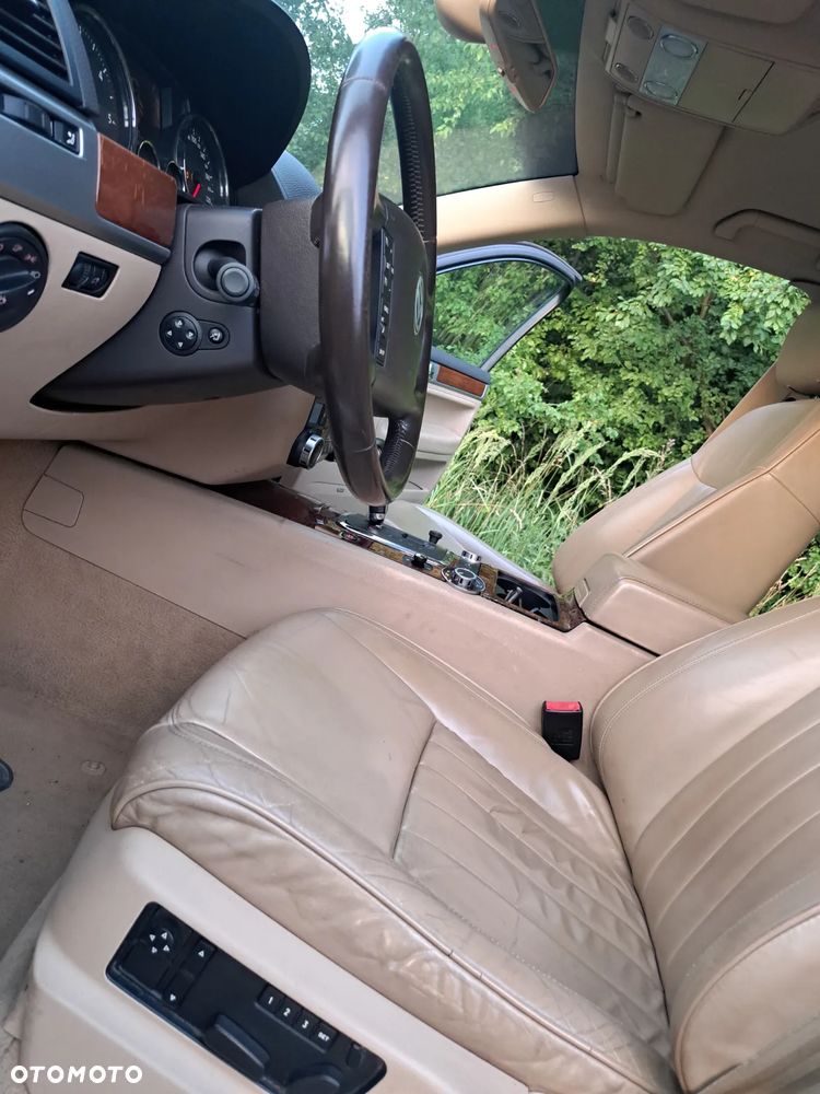 Volkswagen Touareg 5.0 V10 TDI Tiptr - 11