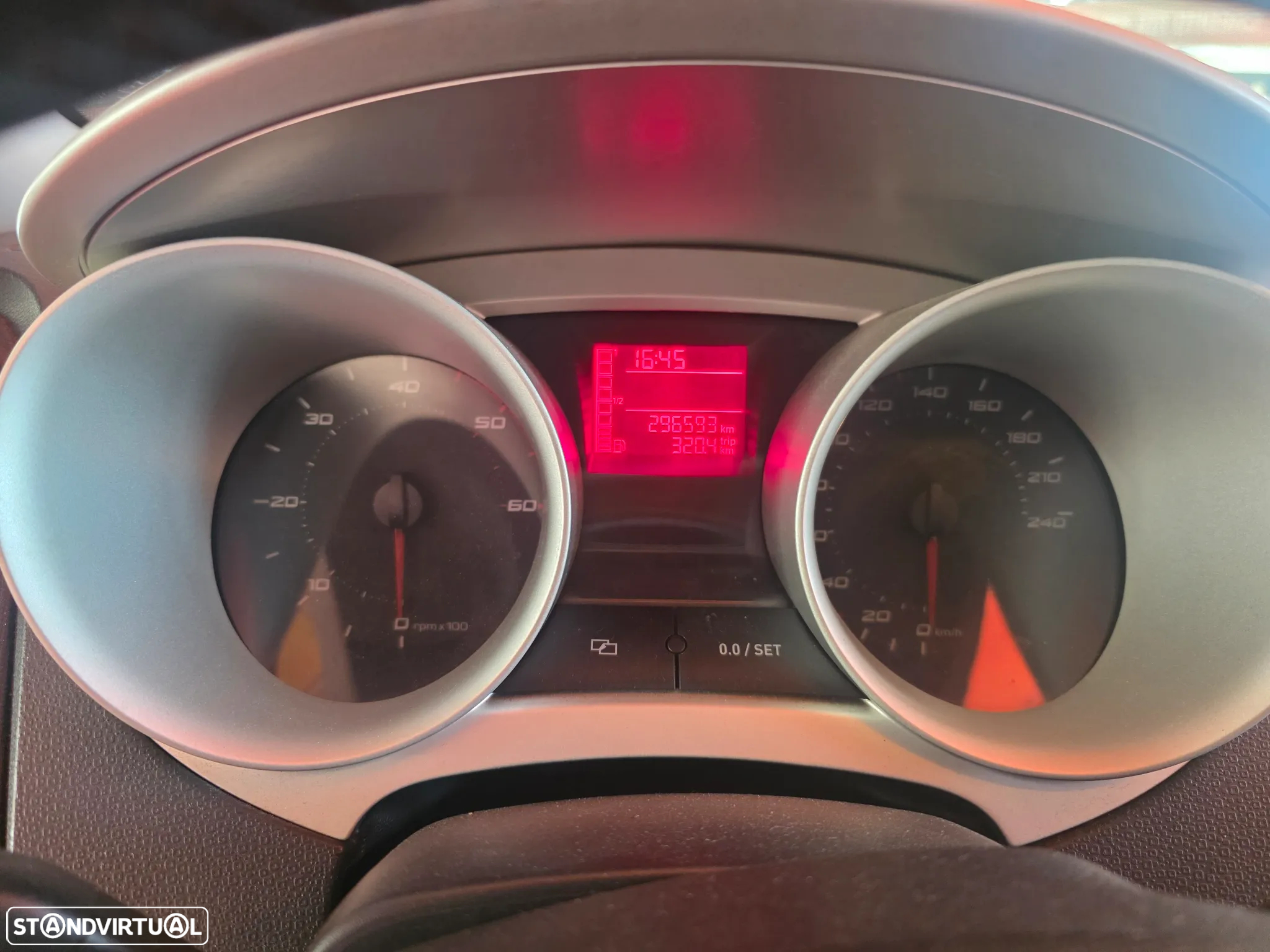SEAT Ibiza SC 1.6 TDi Sport DPF - 12
