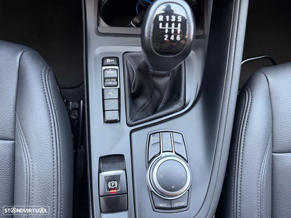 BMW X1 16 d sDrive Advantage - 13