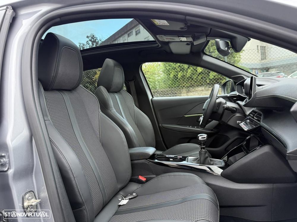 Peugeot 208 1.2 PureTech GT - 41