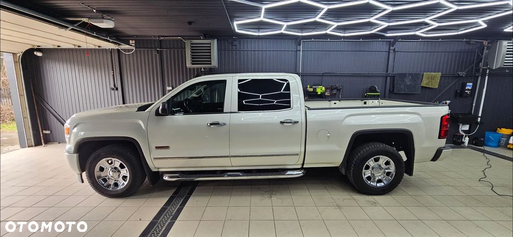 GMC Sierra - 22