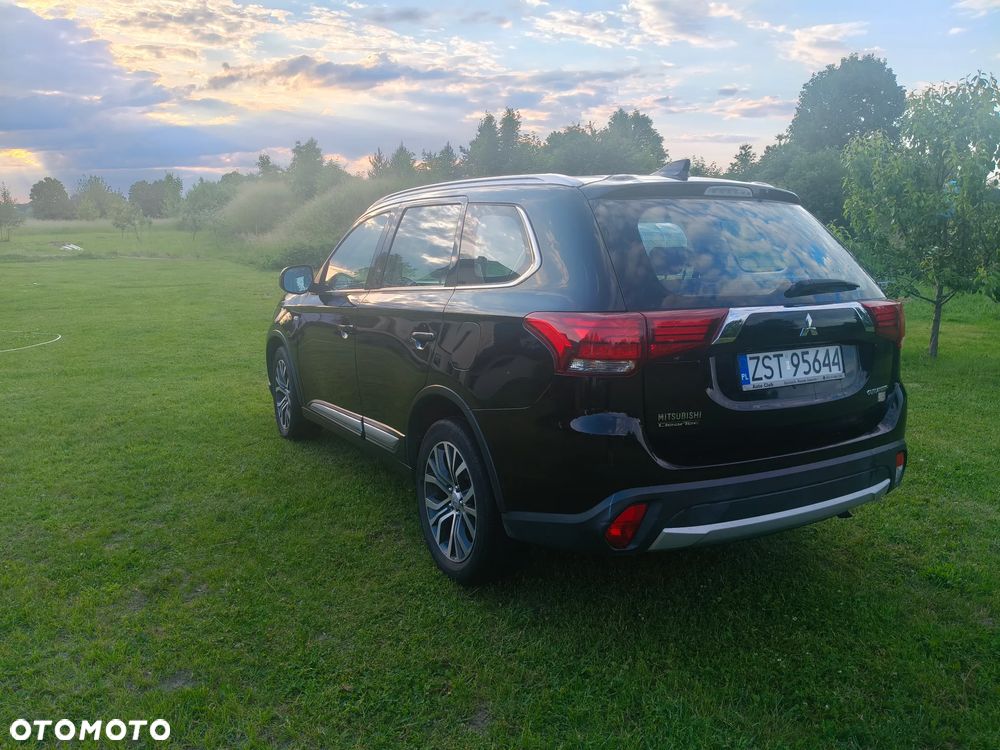 Mitsubishi Outlander 2.0 City Style 2WD - 4