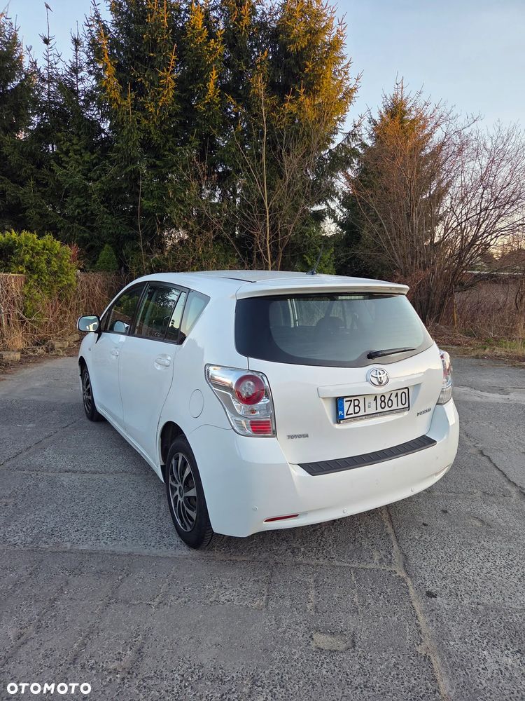 Toyota Verso 1.6 Luna - 3