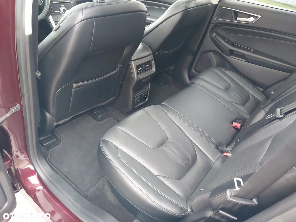 Ford Edge - 15