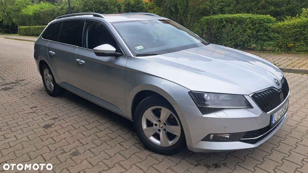 Skoda Superb 2.0 TDI SCR 4x4 Ambition DSG - 3