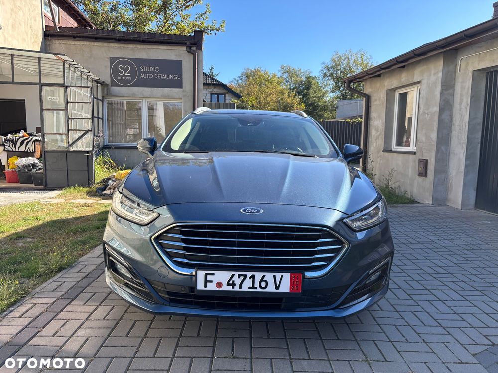 Ford Mondeo 2.0 Hybrid Titanium - 2
