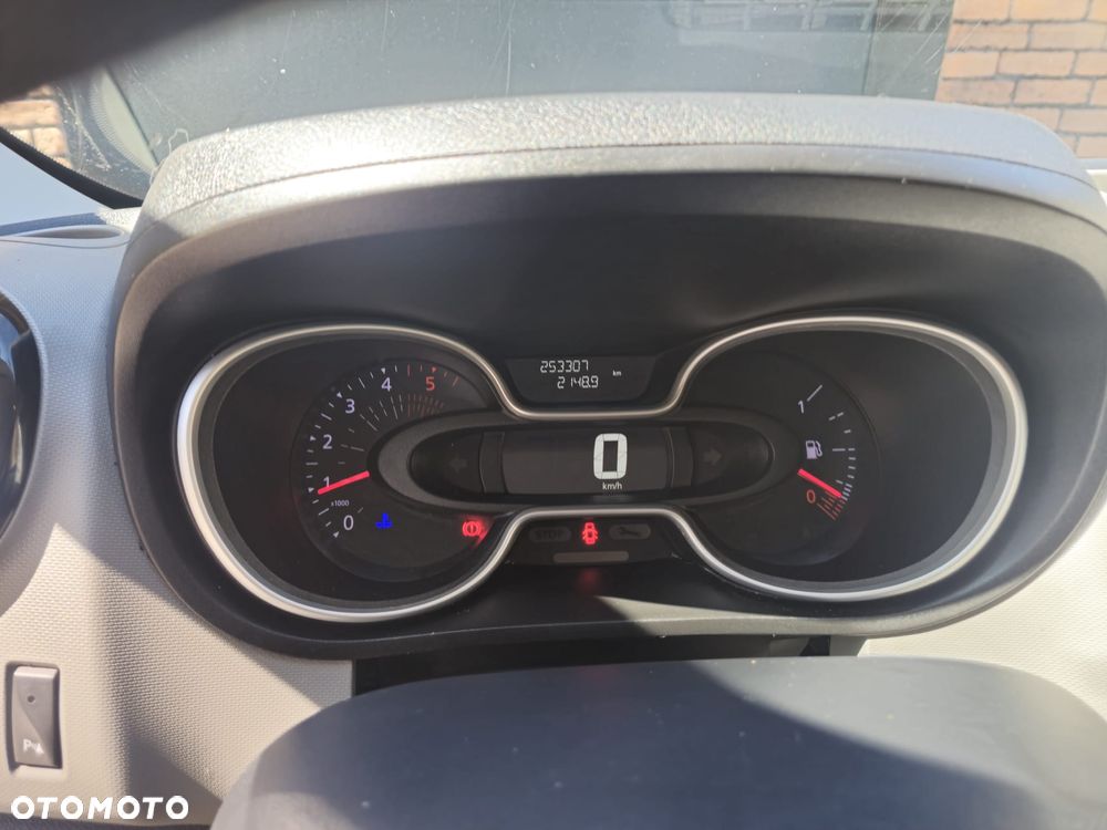 Renault Trafic - 13