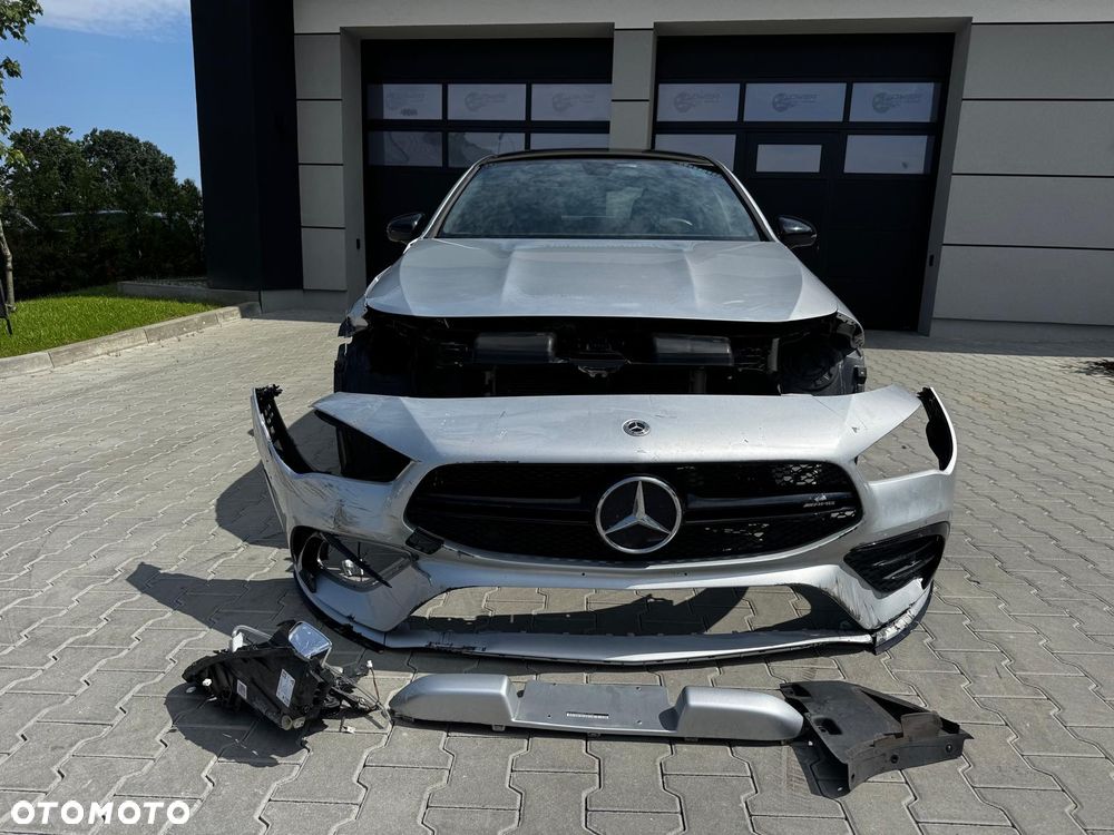 Mercedes-Benz CLA AMG 35 4Matic AMG Speedshift 7G-DCT - 2
