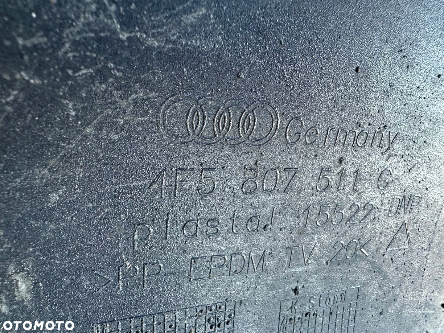 ZDERZAK TYŁ TYLNY AUDI A6 C6 4F 4F5 4F0 SEDAN LIFT S-LINE 4F5807511G  DÓŁ - 9