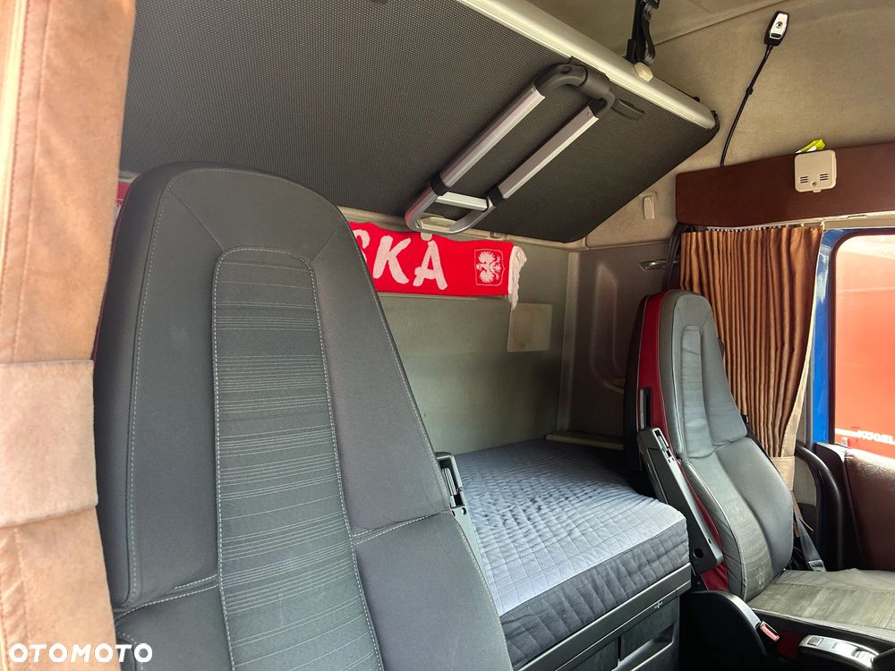 Volvo FH 500 AUTOMAT / HALOGENY ORUROWANIE / FULL SPOJLERY / LED / EURO 6 / TACHOGRAF NOWEJ GENERACJI / PRZÓD NOWE OPONY DUNLOP / 2015 ROK !! - 37