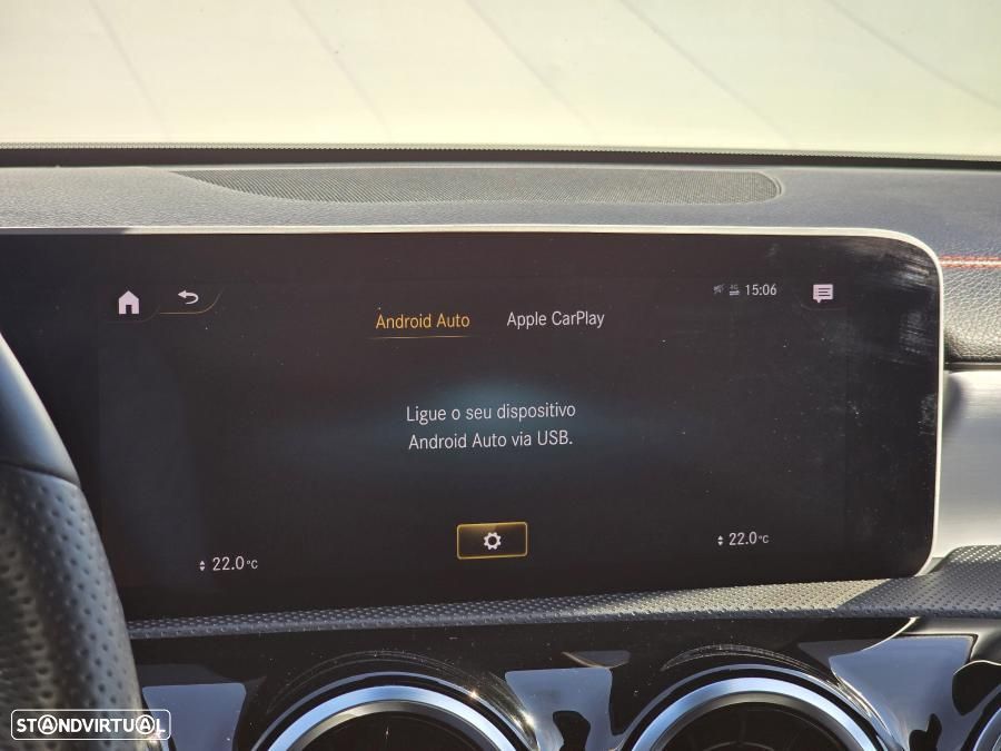 Mercedes-Benz CLA 180 - 30