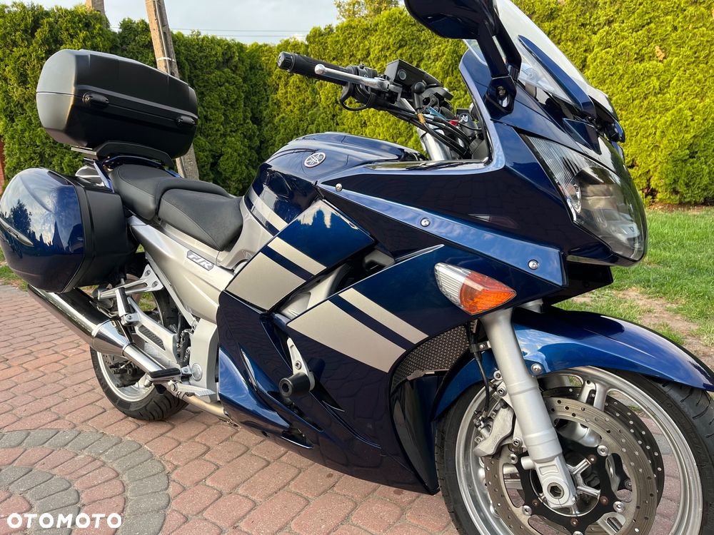 Yamaha FJR - 19