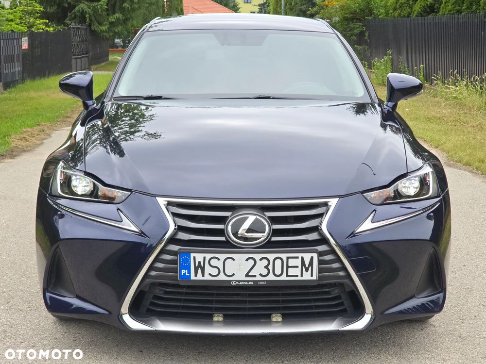 Lexus IS 200t / 300 Prestige - 17