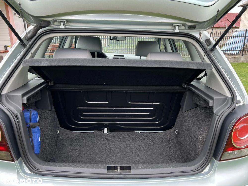 Volkswagen Polo 1.4 TDI DPF BlueMotion - 12