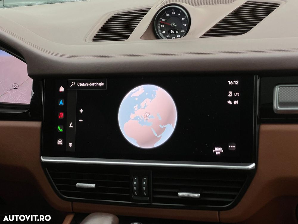 Porsche Cayenne - 11