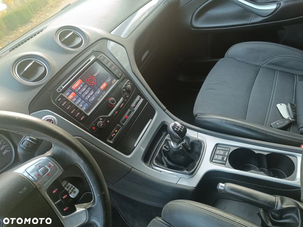 Ford Mondeo 2.0 TDCI Titanium - 14