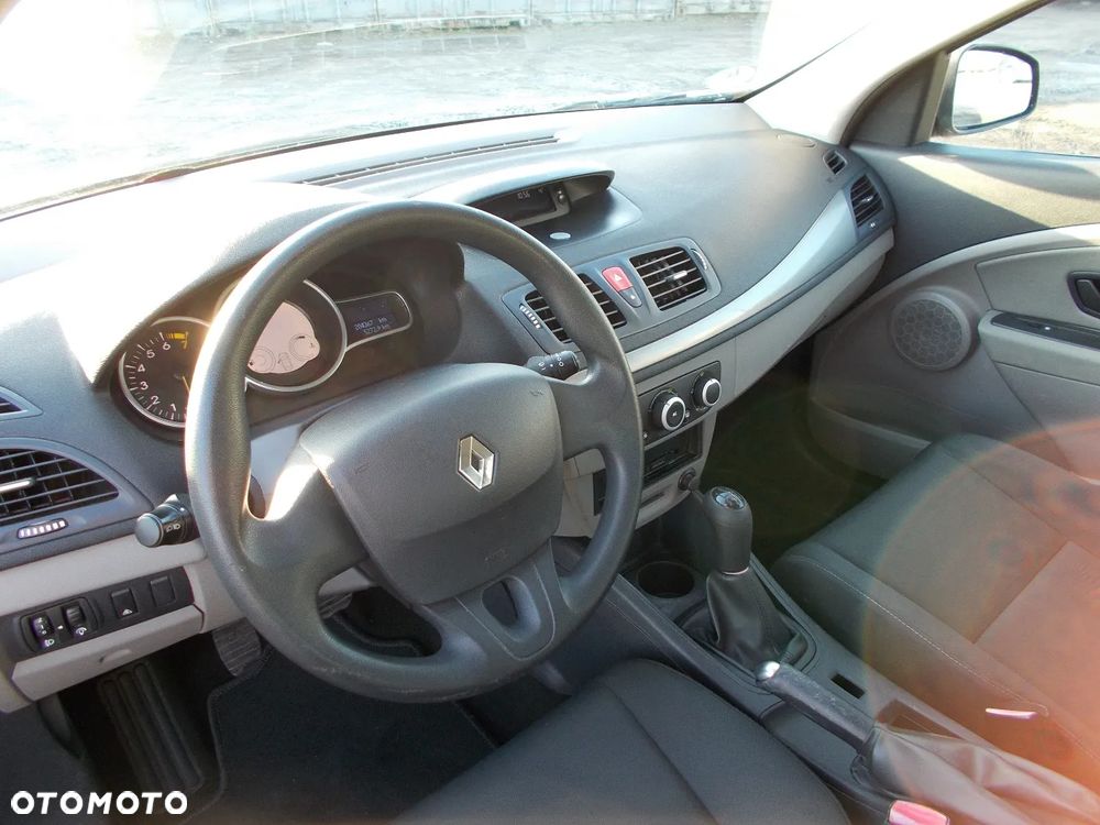 Renault Megane 1.6 16V Expression - 19