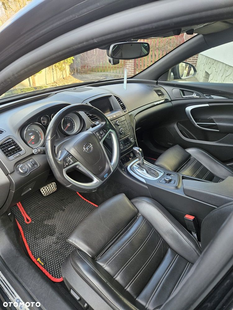 Opel Insignia - 8