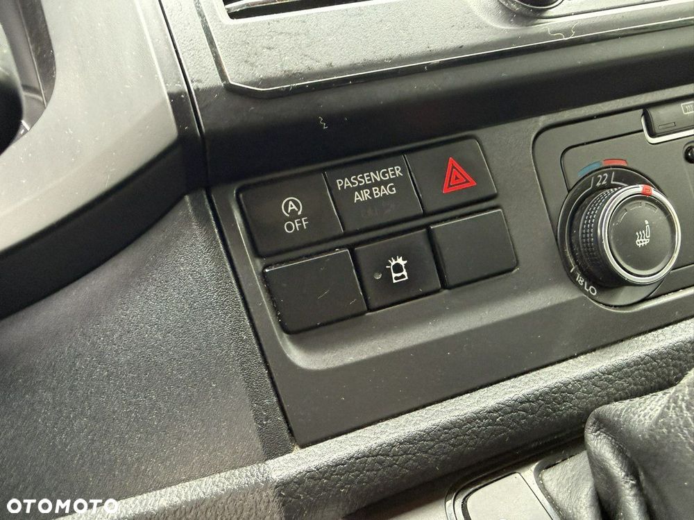 Volkswagen Transporter - 22