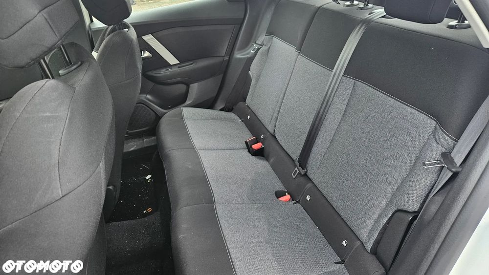 Citroën C4X PureTech 100 Stop&Start FEEL - 7