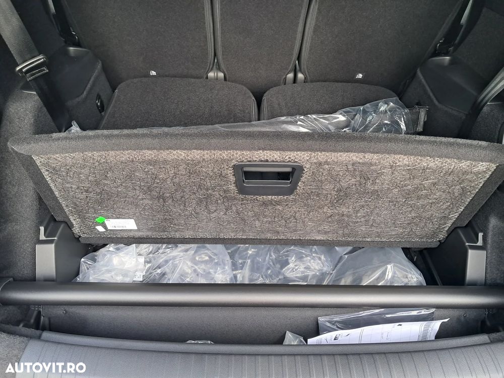 Peugeot 5008 Hybrid 145 e-DSC6 GT - 31