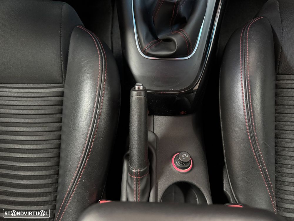 Alfa Romeo Giulietta 1.6 JTDm Veloce - 28