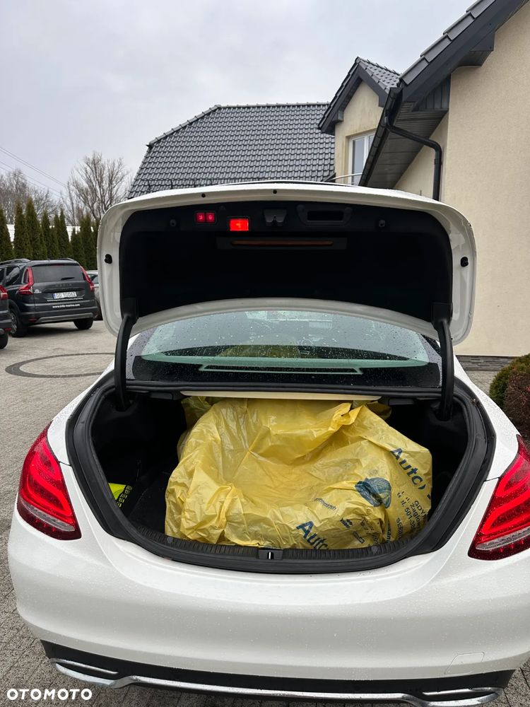 Mercedes-Benz Klasa C 180 7G-TRONIC - 19