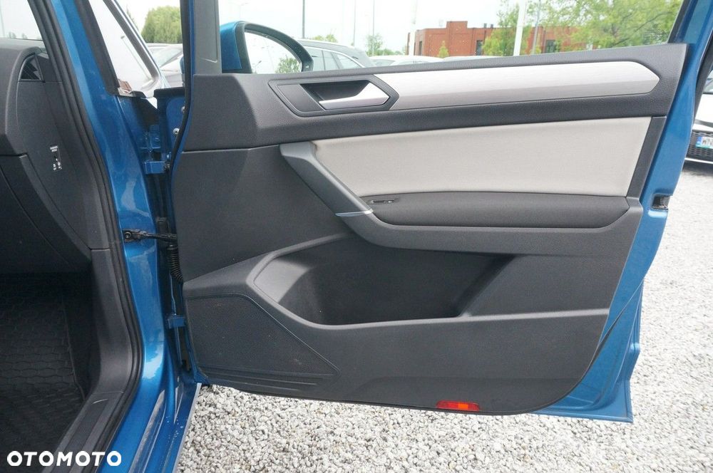 Volkswagen Touran 2.0 TDI BMT Comfortline DSG - 25