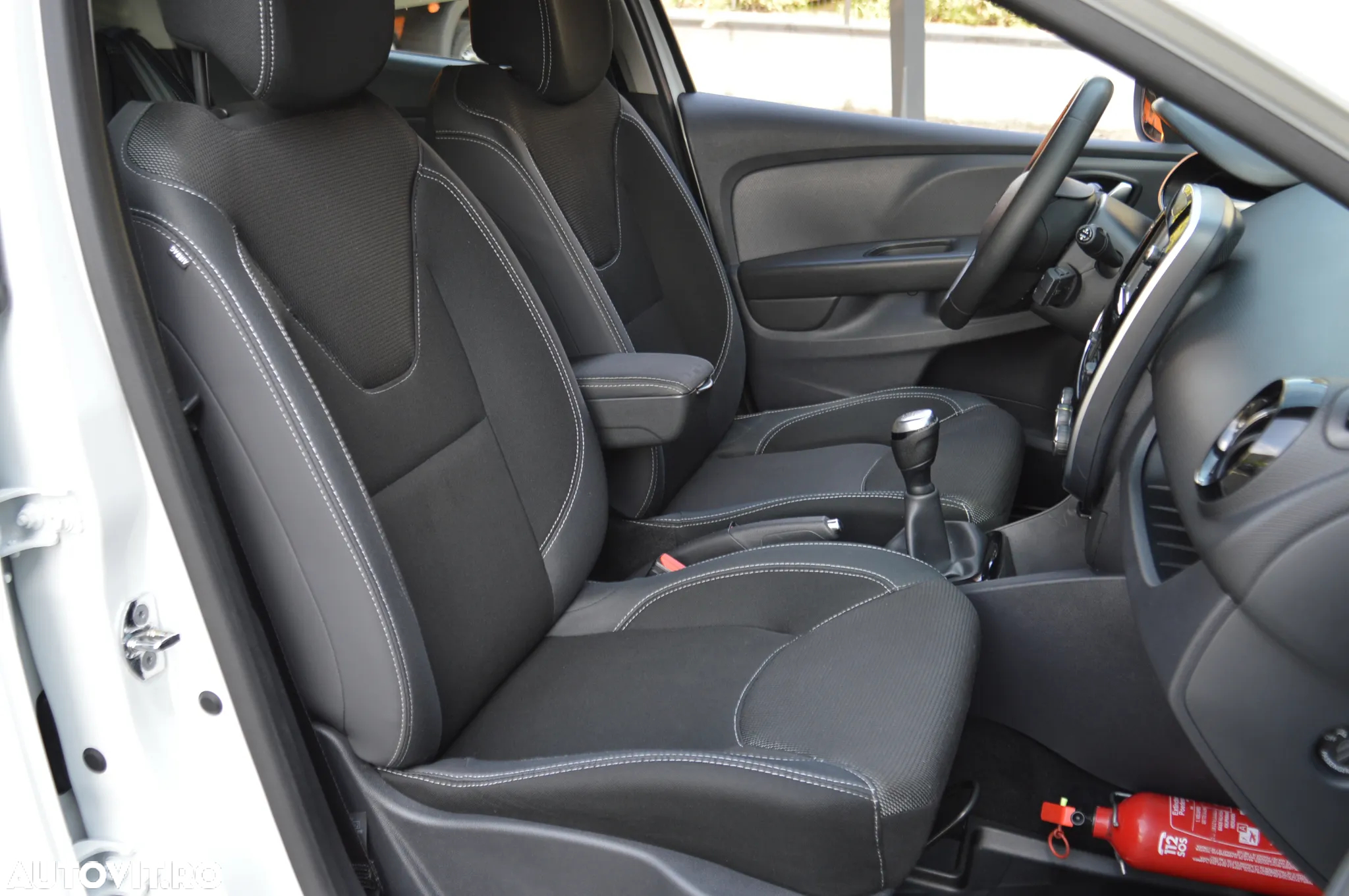 Renault Clio TCe 90 ZEN - 11
